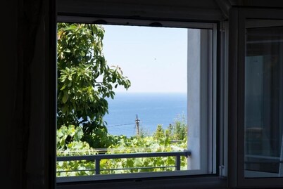 Deluxe Apartment – Peaceful & Clean, 1.2km to Dhermi Beach + Free Parking