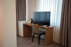 Superior Double Room | Minibar, in-room safe, laptop workspace, free WiFi