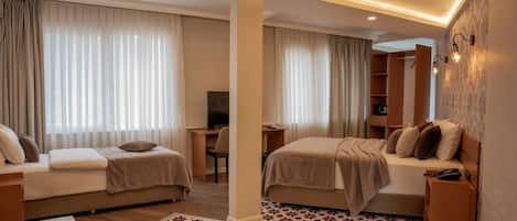 Executive Quadruple Room, Non Smoking