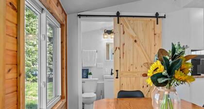 New! Lake Front|PrivateDock|Kayaks&Paddleboards!