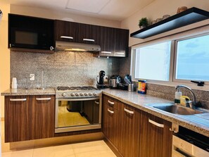 Microwave, oven
