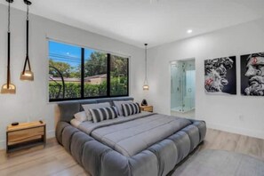 4 Schlafzimmer, Bügeleisen/Bügelbrett, WLAN, Bettwäsche