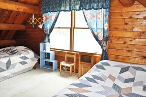 3 室のベッドルーム、アイロン / アイロン台、WiFi (無料)