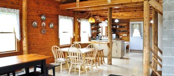 Soothing 3-bedroom cabin in Alfred Station