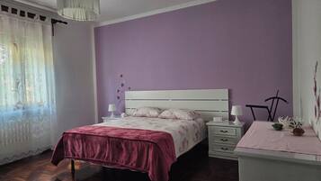 2 Schlafzimmer, Bügeleisen/Bügelbrett, WLAN, Bettwäsche