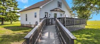 Charming-relaxing 3BR farmhouse *15min from town