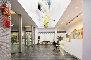 Lobby lounge - Zhenpin Hotel (Wuyuan)