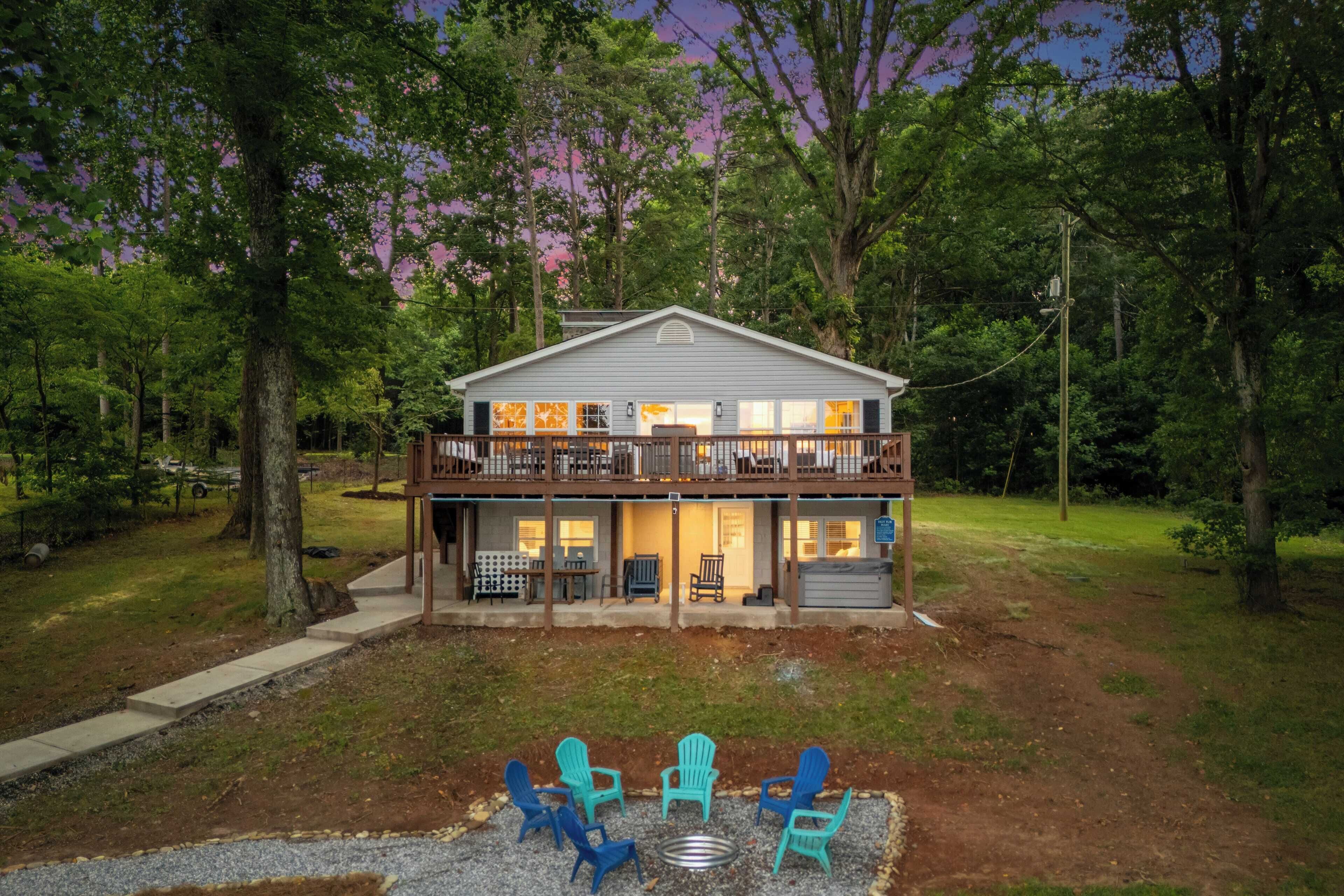 House (4 Bedrooms) | Front of property