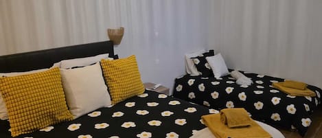 1 室のベッドルーム、アイロン / アイロン台、WiFi、ベッドシーツ
