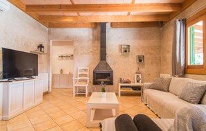 Smart TV, table tennis