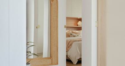 White Haven ~ Premium 6BR Retreat by the Sea