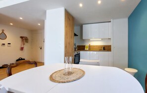 Fridge, oven, coffee/tea maker, cookware/dishes/utensils