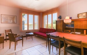 Living area - Charmante Maison Proche Plage (Vaux-sur-Mer)