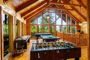 Spielezimmer