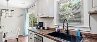 Cottage Under the Magnolia Trees / Near Bases