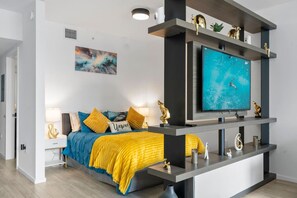 1 bedroom, desk, iron/ironing board, WiFi