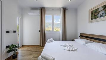 1 camera, Wi-Fi gratuito, lenzuola