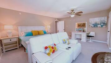 3 bedrooms, iron/ironing board, WiFi, bed sheets