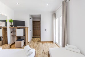 1 bedroom, free WiFi, bed sheets