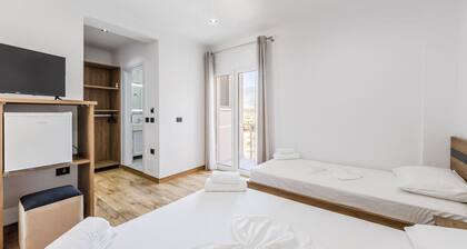 Bliss Triple Room by PikHost