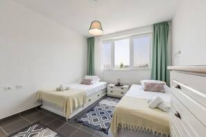 1 slaapkamer, een bureau, een strijkplank/strijkijzer, gratis wifi