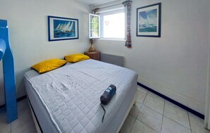 1 camera, culla da viaggio