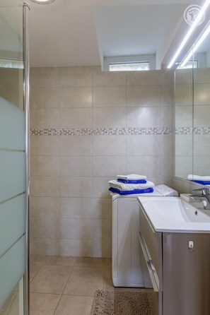 Een douche, een haardroger