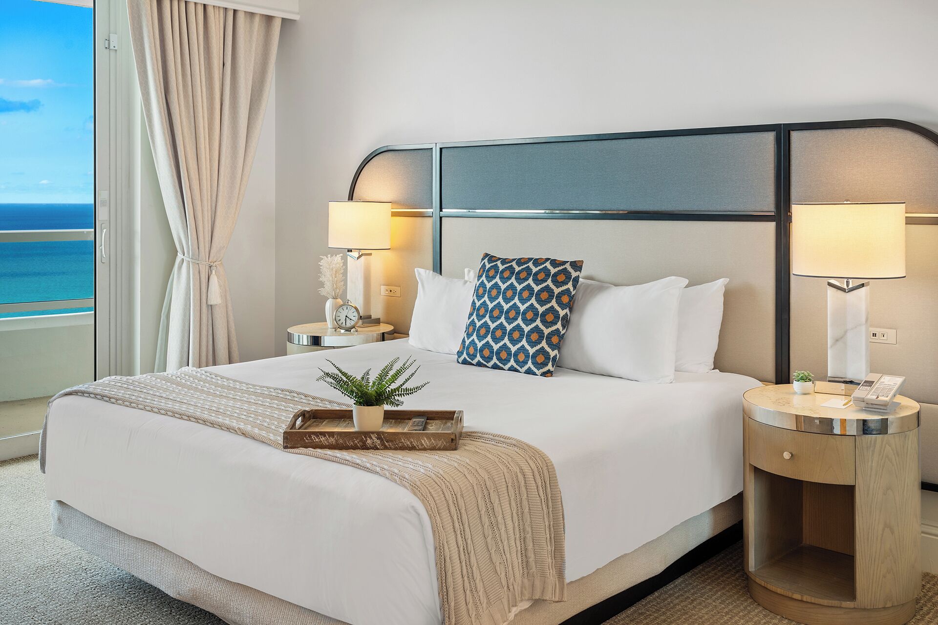 Room (Fontainebleau 3505) | 1 bedroom, soundproofing, cots/infant beds, free WiFi