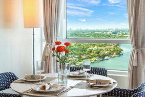 Room (Fontainebleau 3505) | In-room dining - Luxury Vacation Rentals at Fontainebleau Miami Beach by LRMB (Miami Beach)