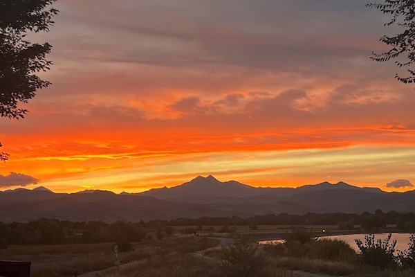 Mountain Sunset in the Backyard!