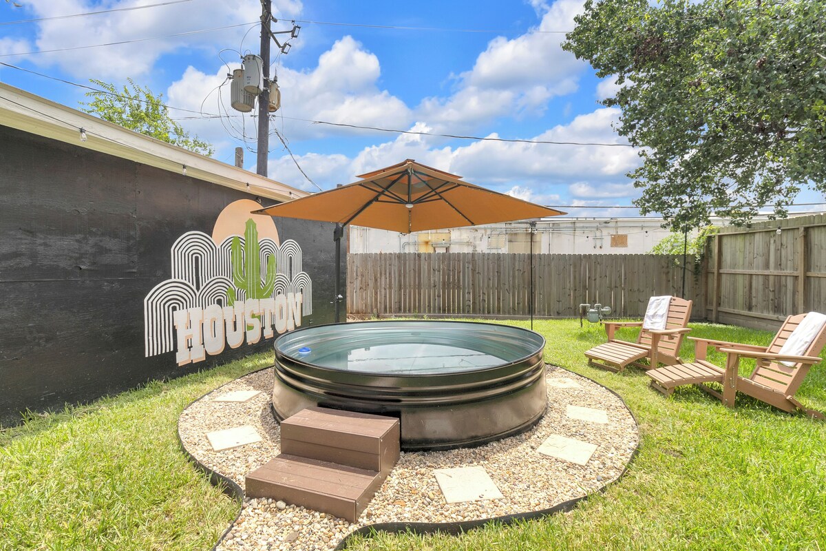 Photo 2 of Texan Backyard Vibes l Cowboy Pool & BBQ l Pet-Friendly