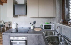 Fridge, microwave, dishwasher, coffee/tea maker