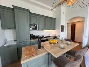 Fridge, microwave, oven, dishwasher - Stresa Golf & Relax Romantik Suite (Gignese)