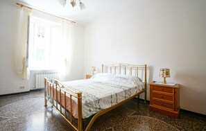 3 bedrooms, iron/ironing board, travel crib, free WiFi - Nice apartment in Genova with WiFi (Genova)