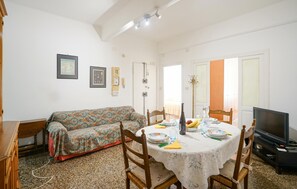 Dining - Nice apartment in Genova with WiFi (Genova)