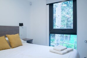 1 多间卧室、免费 WiFi、床单