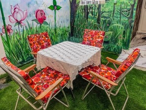 Dining - 1 bedroom apartmentFor short and long stay.Free WiFi,free airport pick up. (Kinshasa)