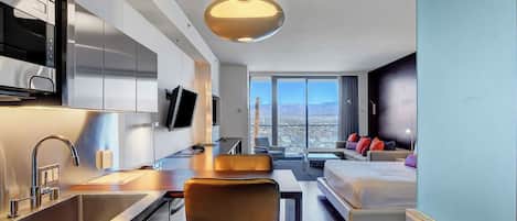 1 slaapkamer, een strijkplank/strijkijzer, wifi, beddengoed