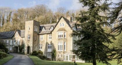 2 Bed Cottage with swimming pool