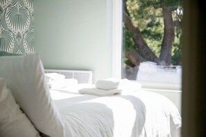 2 多间卧室、熨斗/熨衣板、WiFi、床单