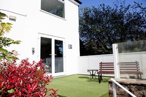 Terrace/patio - 2 BR Home In Quite Village / Beaches & Sea View (Stoke Fleming)