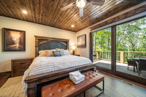 4 bedrooms, iron/ironing board, free WiFi, bed sheets - La Dolce Vita at Eagles Nest - outdoor fireplace, flat driveway, near Epic, fire pit (Banner Elk)