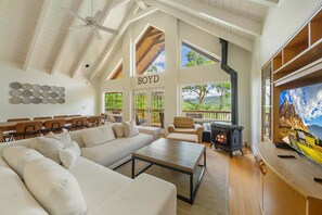 Älytelevisio, takka, videopelejä