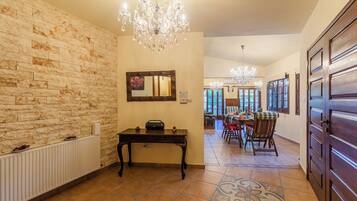 Villa, 4 Bedrooms, Private Pool, Garden View | Living room