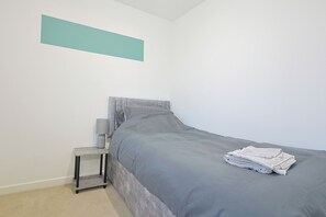 3 bedrooms, iron/ironing board, WiFi