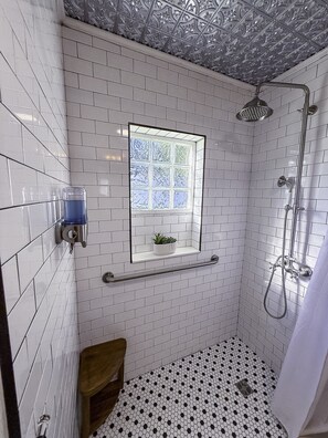 Hair dryer, towels