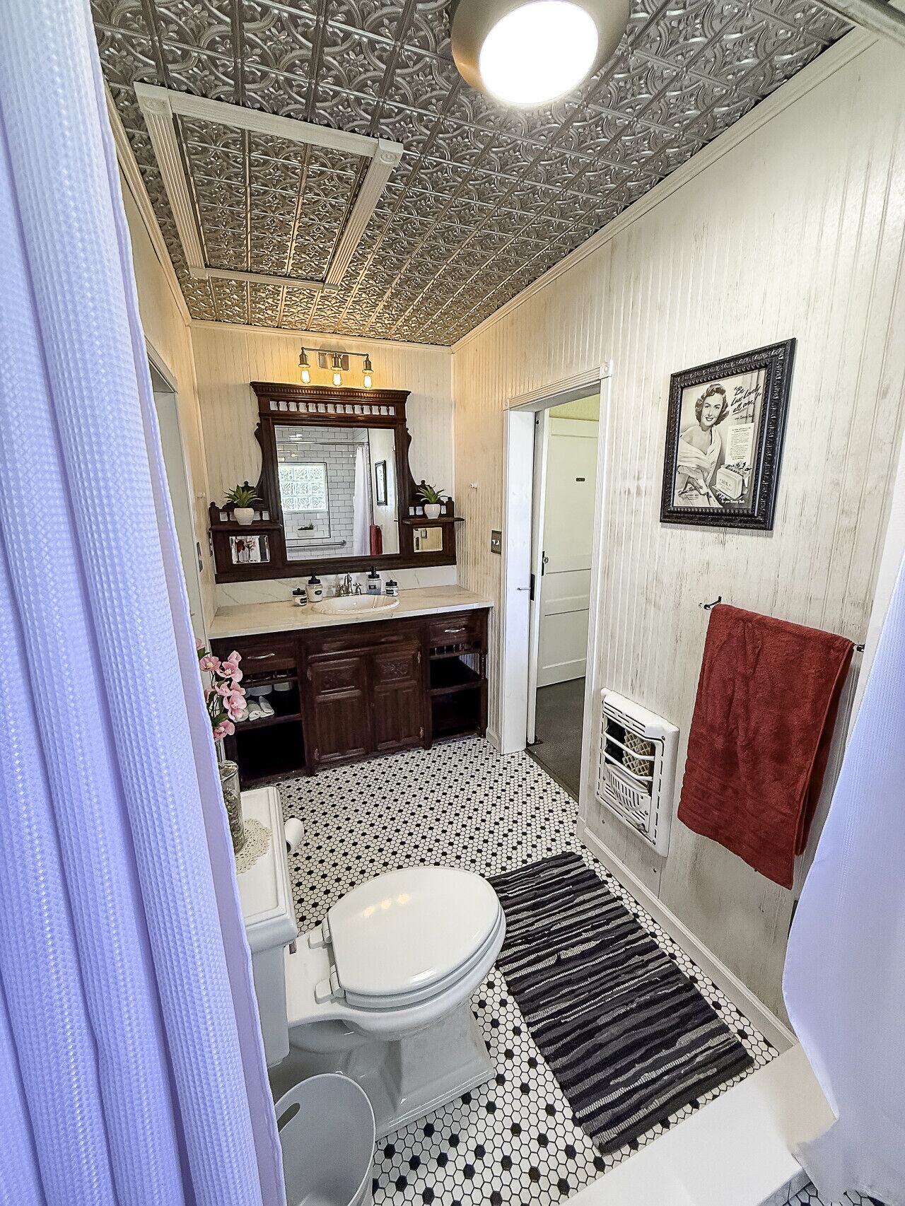 Hair dryer, towels