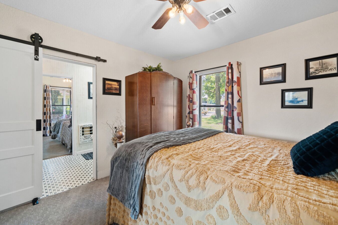 2 habitaciones, tabla de planchar con plancha y wifi gratis 