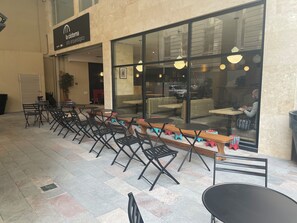 Apartment, 1 Bedroom, Accessible, Smoking | Dining - Studio Luxury Balcony Pool (Buenos Aires)
