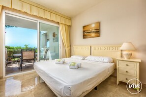 2 bedrooms, in-room safe, iron/ironing board, free WiFi